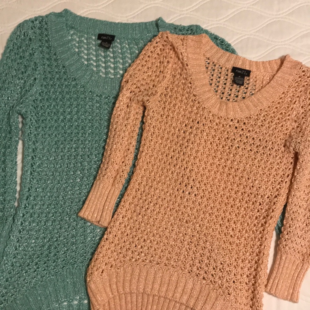 3 for $15🎁 Rue21 Mesh Sweater Set